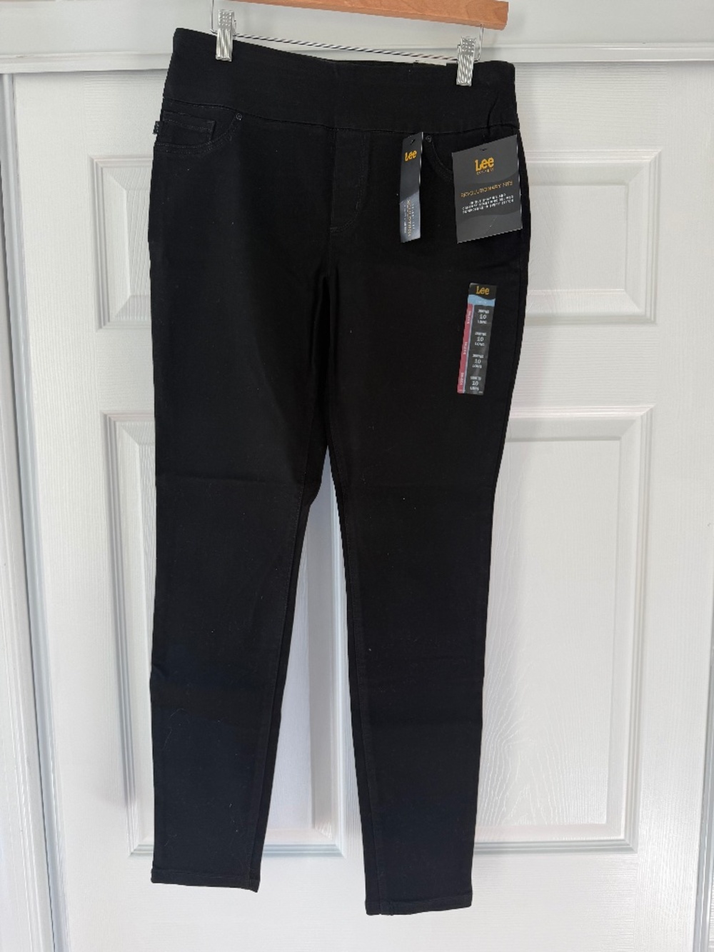NWT Lee Women’s Sculpting Skinny Jeans